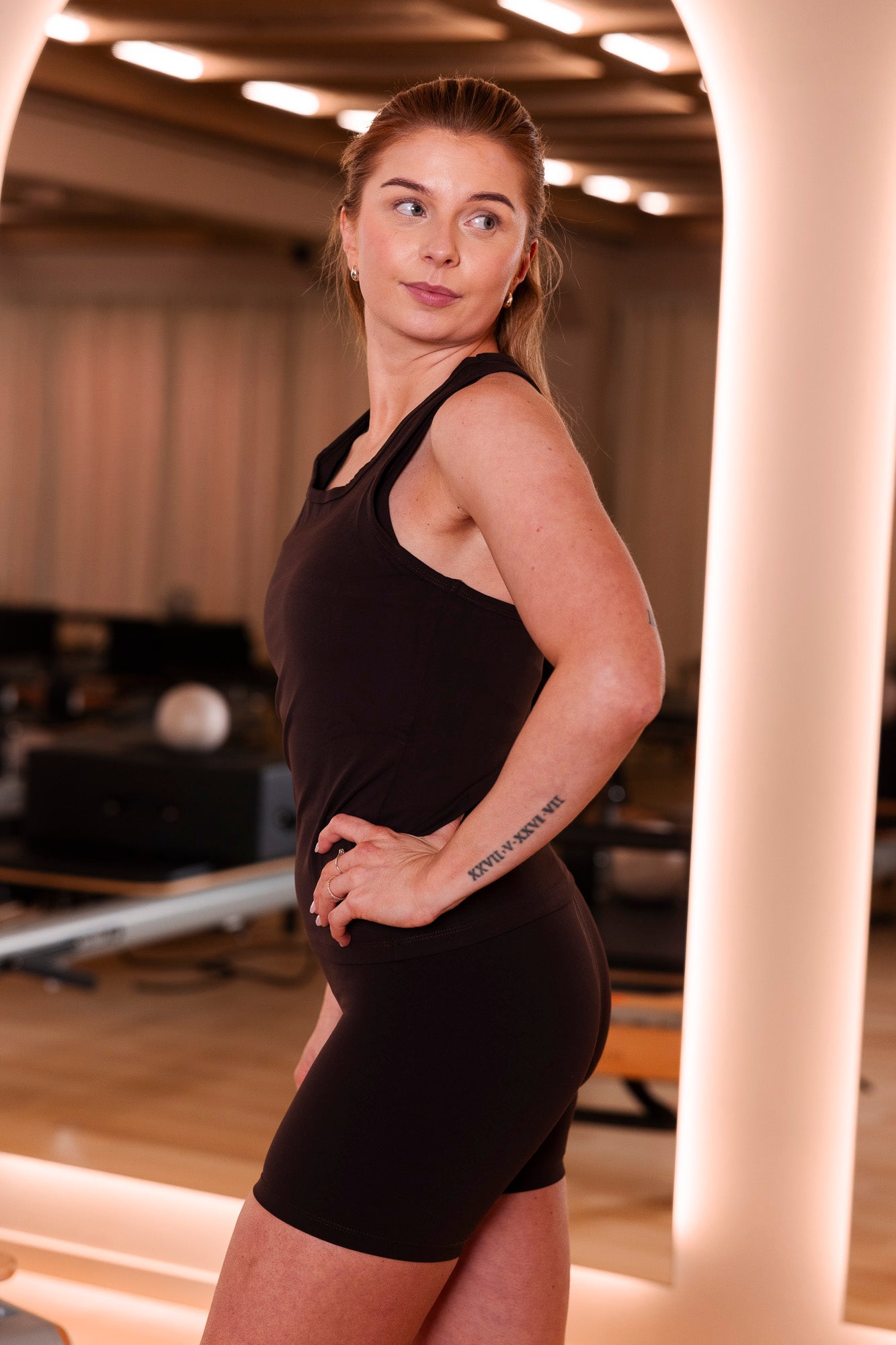 Active Shorts, Brown